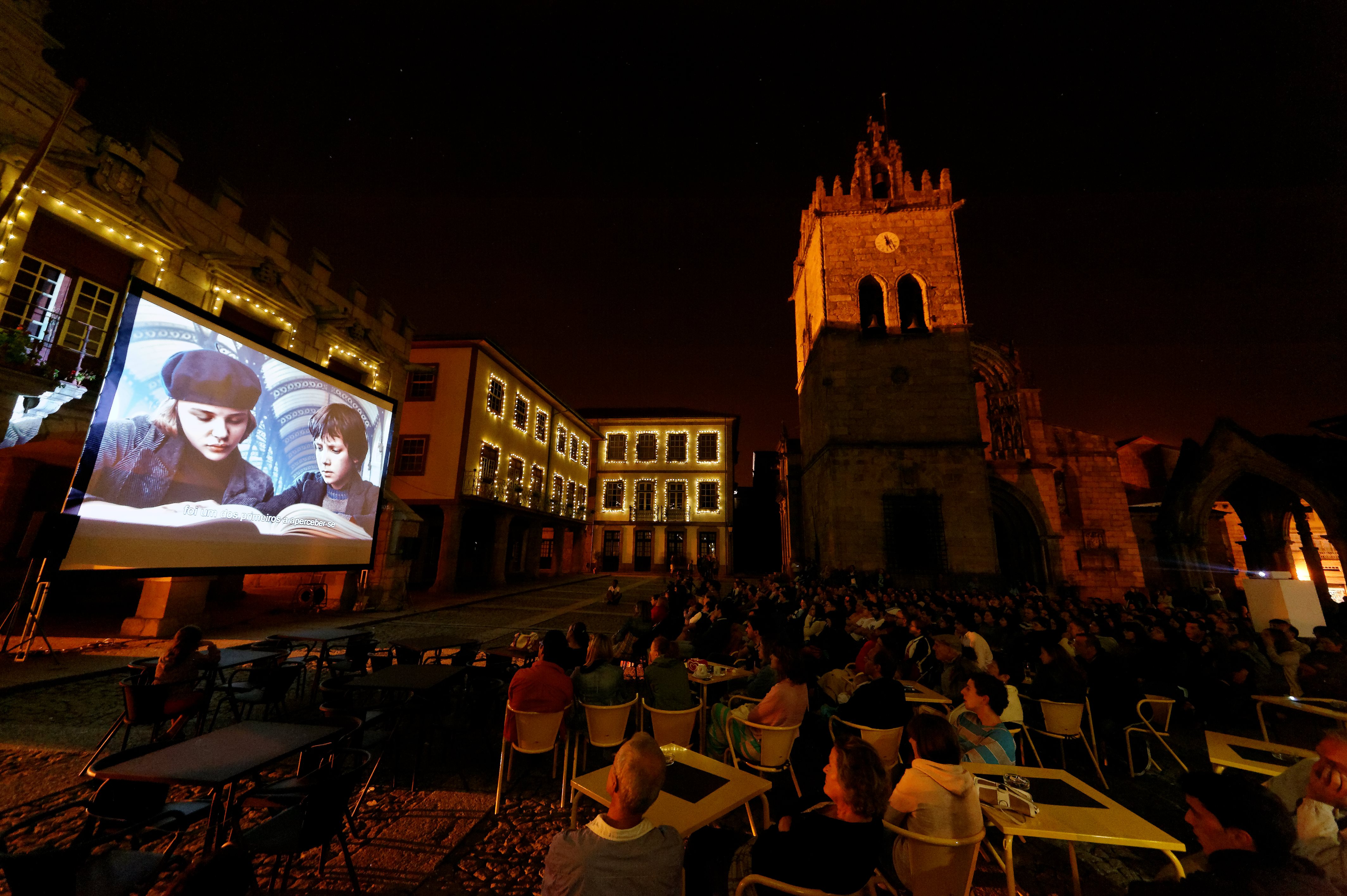 06 – 27 AGO | 26º Cinema em Noites de Verão